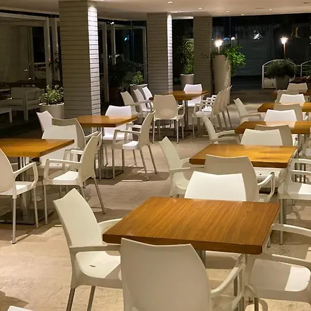 Hotel Prestigio 3*